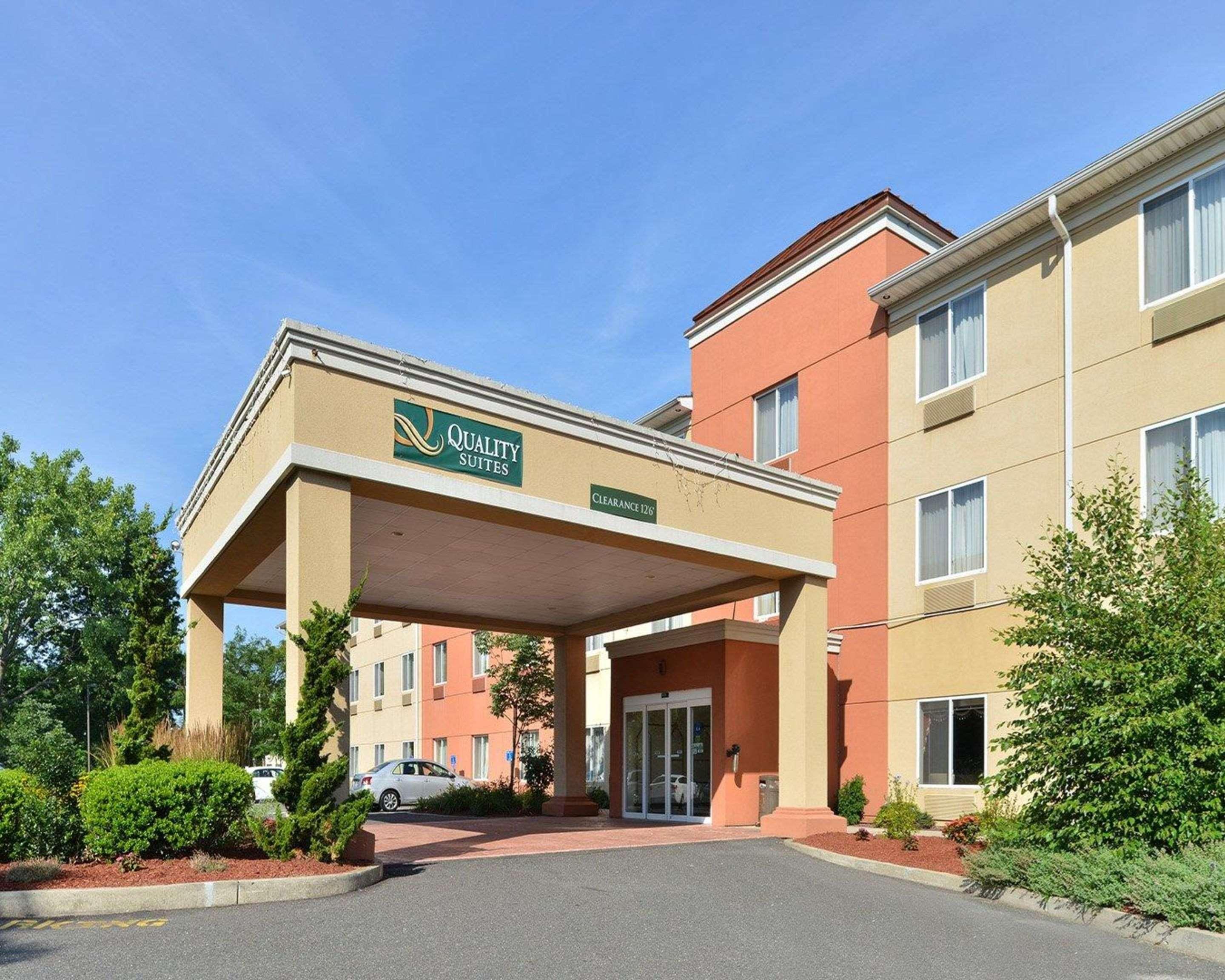 Quality Suites Stratford Bagian luar foto